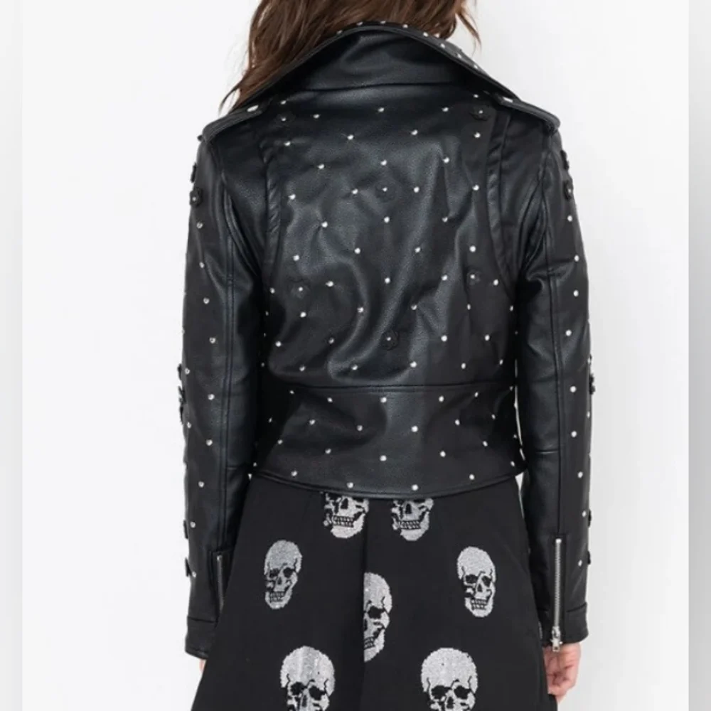 NWOT AZALEA WANG ANWAR BLACK FLOWER MOTO STUDDED JACKET SIZE S - Picture 3 of 16